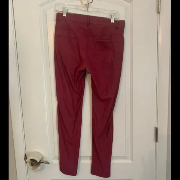 Women's Jeggings - Picture 2 of 6